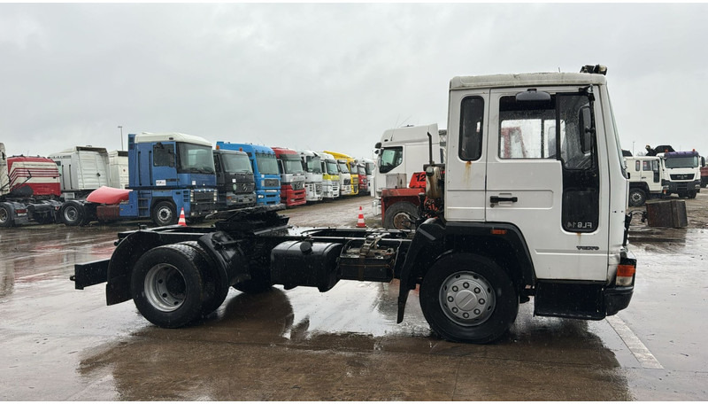 Tractor truck Volvo FL 6 - 14 (STEEL SUSPENSION / MANUAL PUMP / EURO 2): picture 4