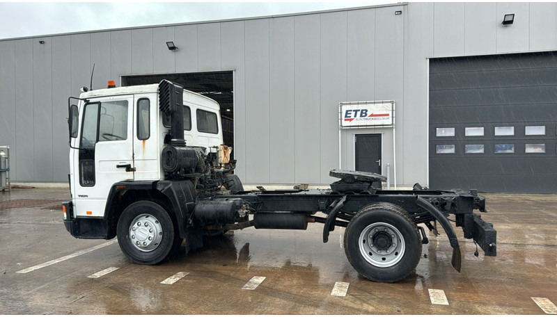 Tractor truck Volvo FL 6 - 14 (STEEL SUSPENSION / MANUAL PUMP / EURO 2): picture 7