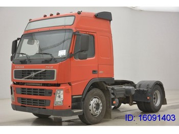 Tractor truck Volvo FM12.420 Globetrotter
