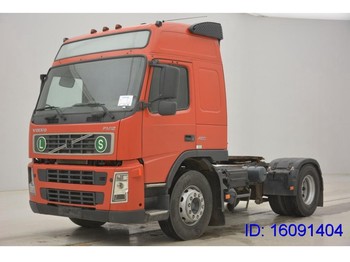 Tractor truck Volvo FM12.420 Globetrotter