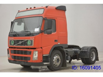 Tractor truck Volvo FM12.420 Globetrotter