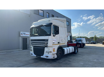 Tractor truck DAF XF 105 460