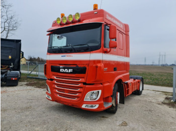 Tractor truck DAF XF 460