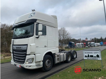 Tractor truck DAF XF 530