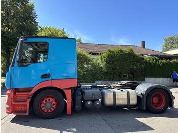 Tractor truck MERCEDES-BENZ Actros 1843