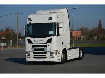 Tractor truck SCANIA R 450