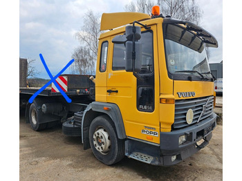 Tractor truck VOLVO FL6