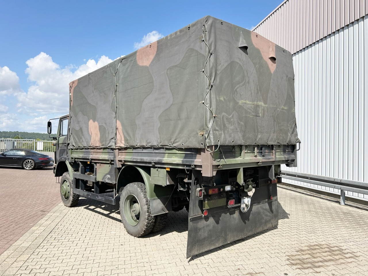 Curtain side truck 110-17 AW 4x4 110-17 AW 4x4, Ex-Bundeswehr, Küche: picture 11