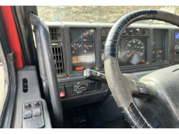 Skip loader truck 1999 Volvo FM12-380 6×4 Welaki: picture 2