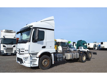 Mercedes-Benz Actros 2546 6x2 serie 6888 Euro 6  - Cab chassis truck
