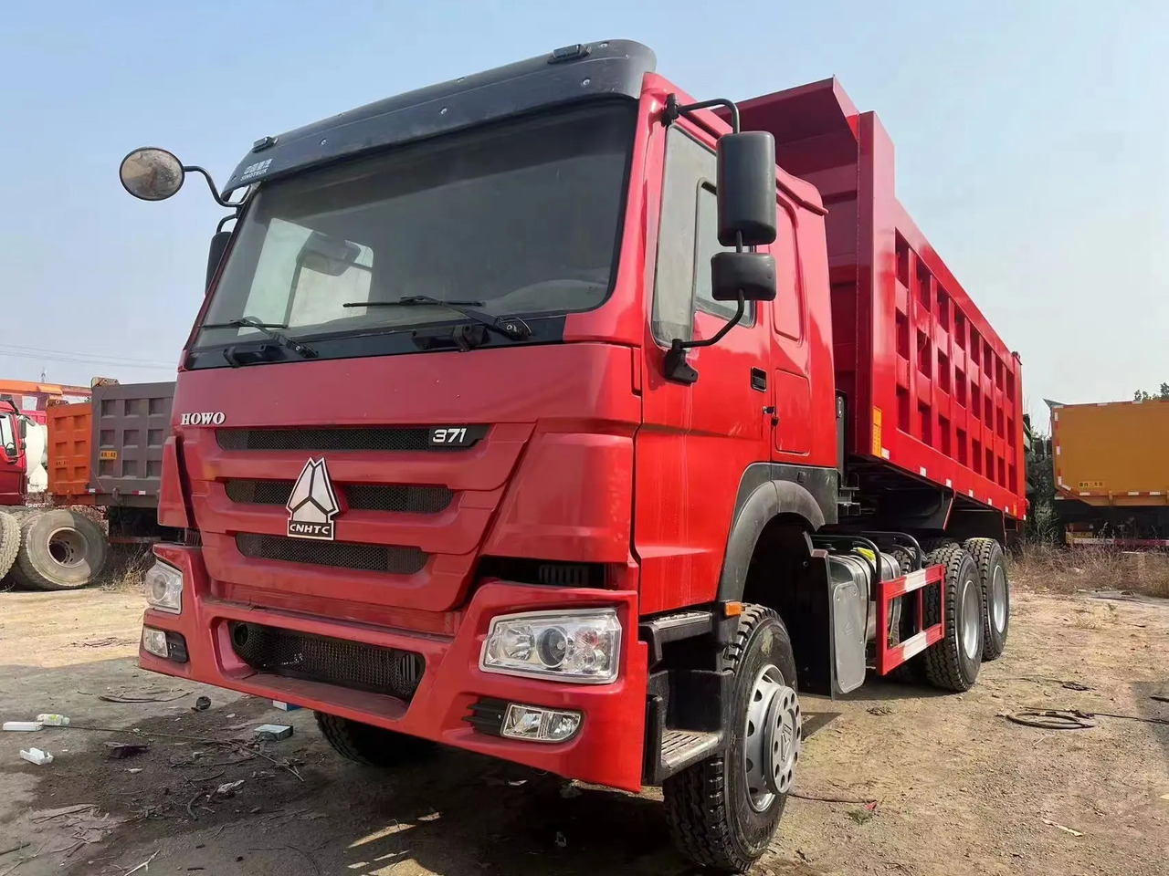 Tipper Cheap price good conditions used Sinotruk Howo 10 wheels 371 375hp dump tipper trucks: picture 2
