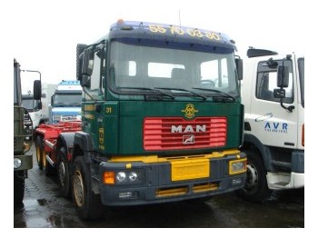 MAN 32.414 8x4 - Container transporter/ Swap body truck