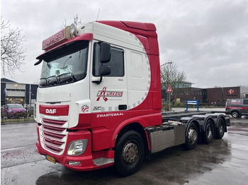Container transporter/ Swap body truck DAF XF 460