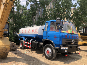 Tanker truck DONGFENG Water tanker truck: picture 1