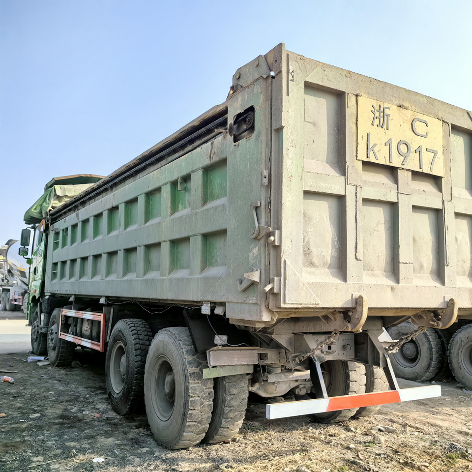 Tipper FAW FAW 8x4 430hp-Green: picture 3