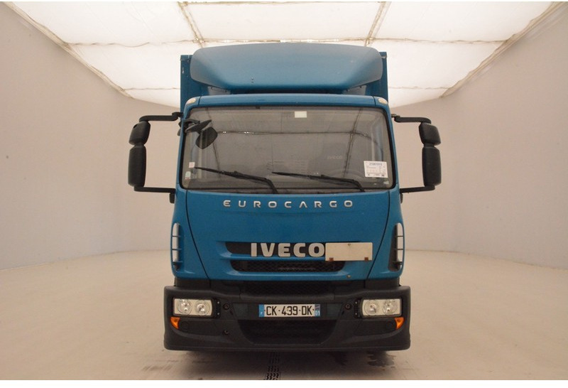 Box truck Iveco Eurocargo 120E18: picture 2
