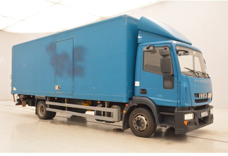 Box truck Iveco Eurocargo 120E18: picture 3