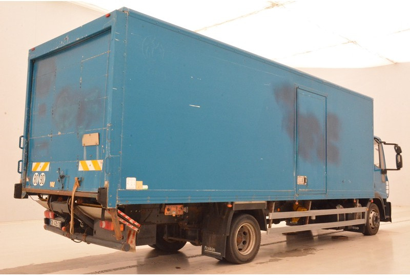 Box truck Iveco Eurocargo 120E18: picture 9