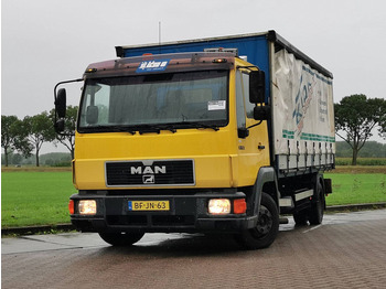 Dropside/ Flatbed truck MAN L2000