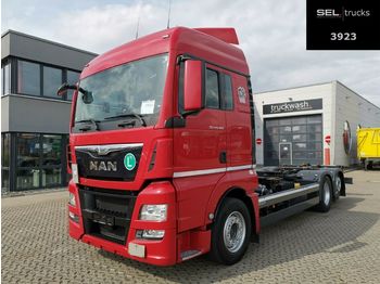 Container transporter/ Swap body truck MAN TGX 26.480 6x2-2 LL / Intarder / Liftachse: picture 1
