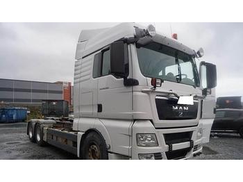 Skip loader truck MAN TGX 26.540 6x4 brøyterigget krokløft: picture 1