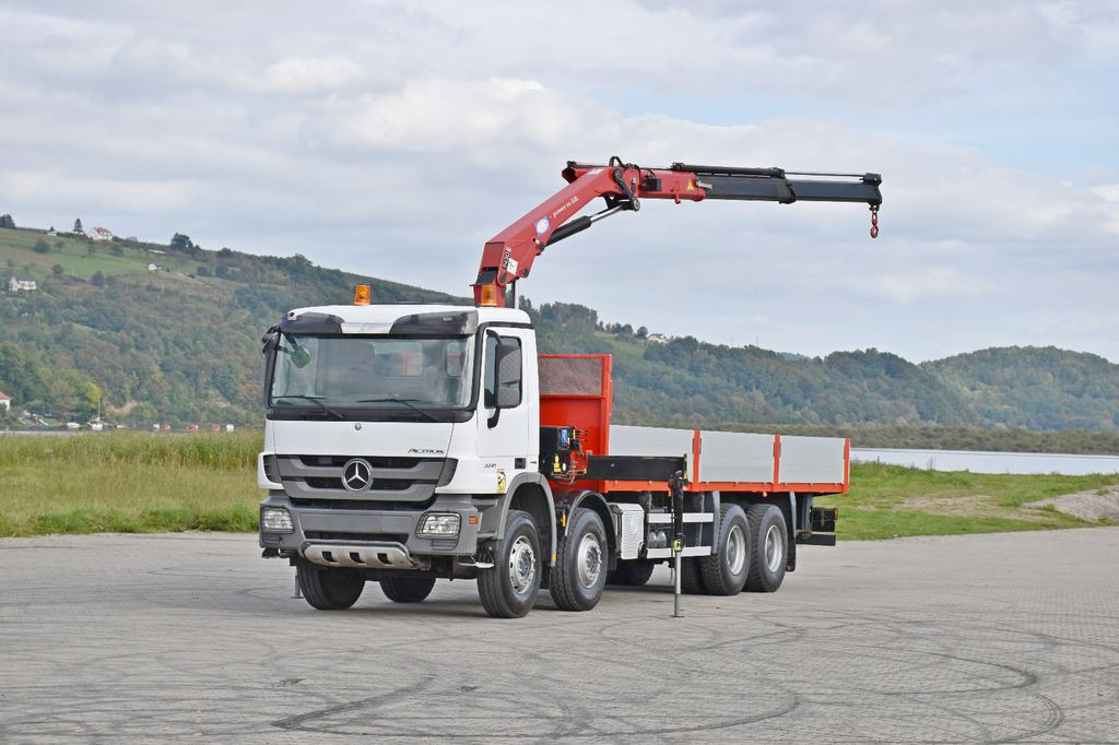 Crane truck, Dropside/ Flatbed truck Mercedes-Benz ACTROS 3241 *HMF 1430 - K2/FUNK * TOPZUSTAND: picture 2