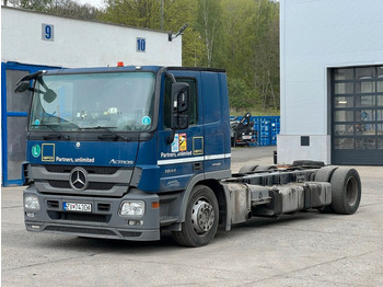 Cab chassis truck MERCEDES-BENZ Actros 1844