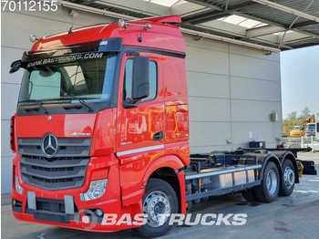 Container transporter/ Swap body truck Mercedes-Benz Actros 2543 LS 6X2 Retarder NAVI Liftachse Standklima Euro 6: picture 1