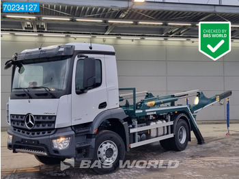 Skip loader truck MERCEDES-BENZ Arocs