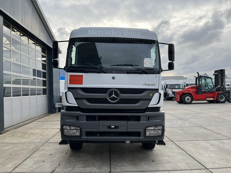 New Cab chassis truck Mercedes-Benz Axor 3344 6x4 Chassis Cabin (14 units): picture 4