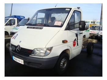 Cab chassis truck Mercedes-Benz SPRINTER 311 CDI: picture 1