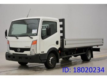 Dropside/ Flatbed truck Nissan Cabstar 35-11: picture 1