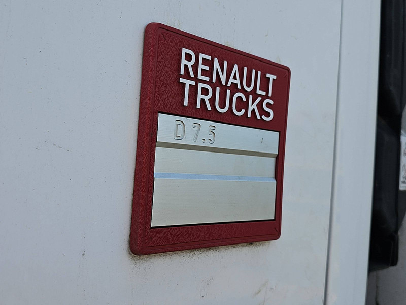 Box truck Renault D 180 engine broken: picture 9