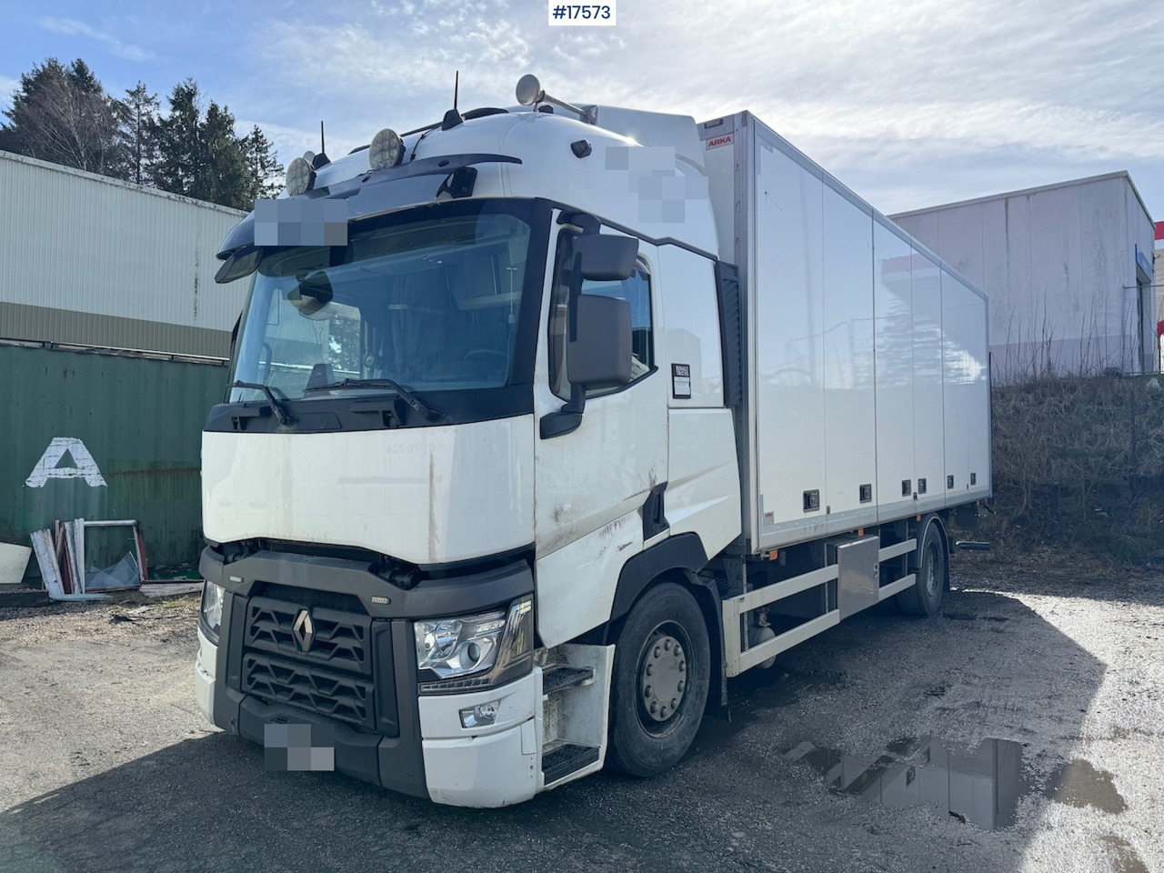 Box truck Renault T380: picture 10