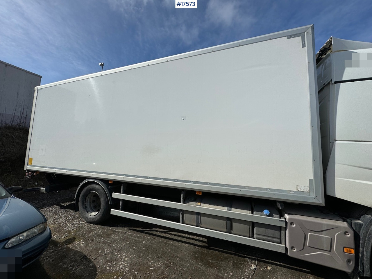 Box truck Renault T380: picture 21