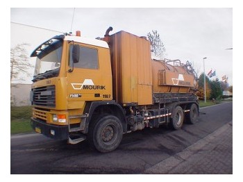 Volvo F1450 6X4 ADR - Tanker truck