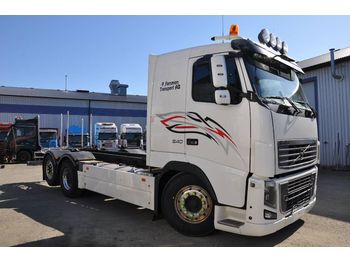 Cab chassis truck VOLVO FH16 6X2 550: picture 1