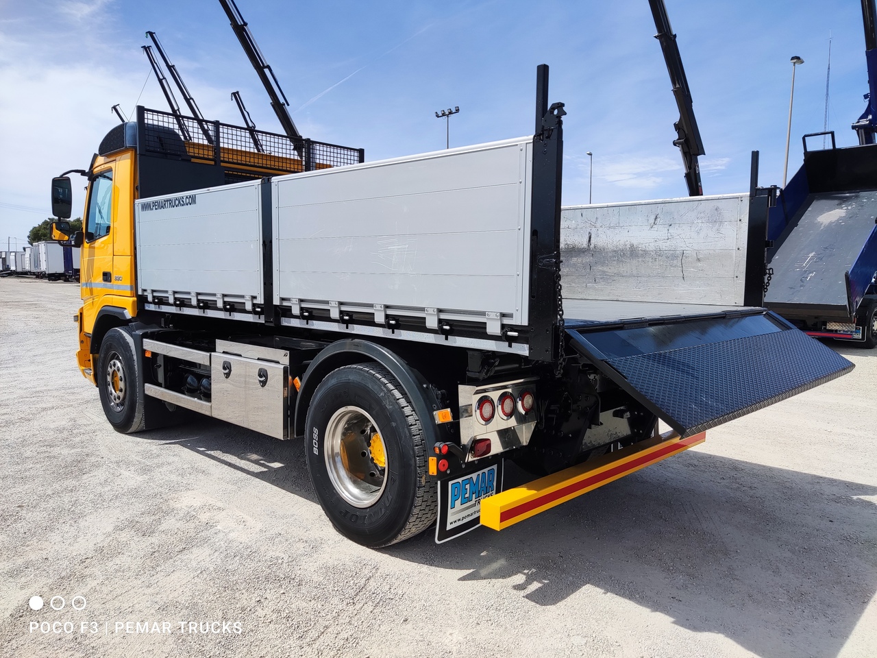 Tipper VOLVO FMX 330 BASCULANTE / VOLQUETE 18T, 48500 EUR - Truck1 ID -  7215913