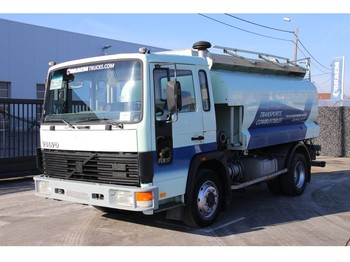 Tanker truck for transportation of fuel Volvo FL610 STEEL TANK 8000 L: picture 1