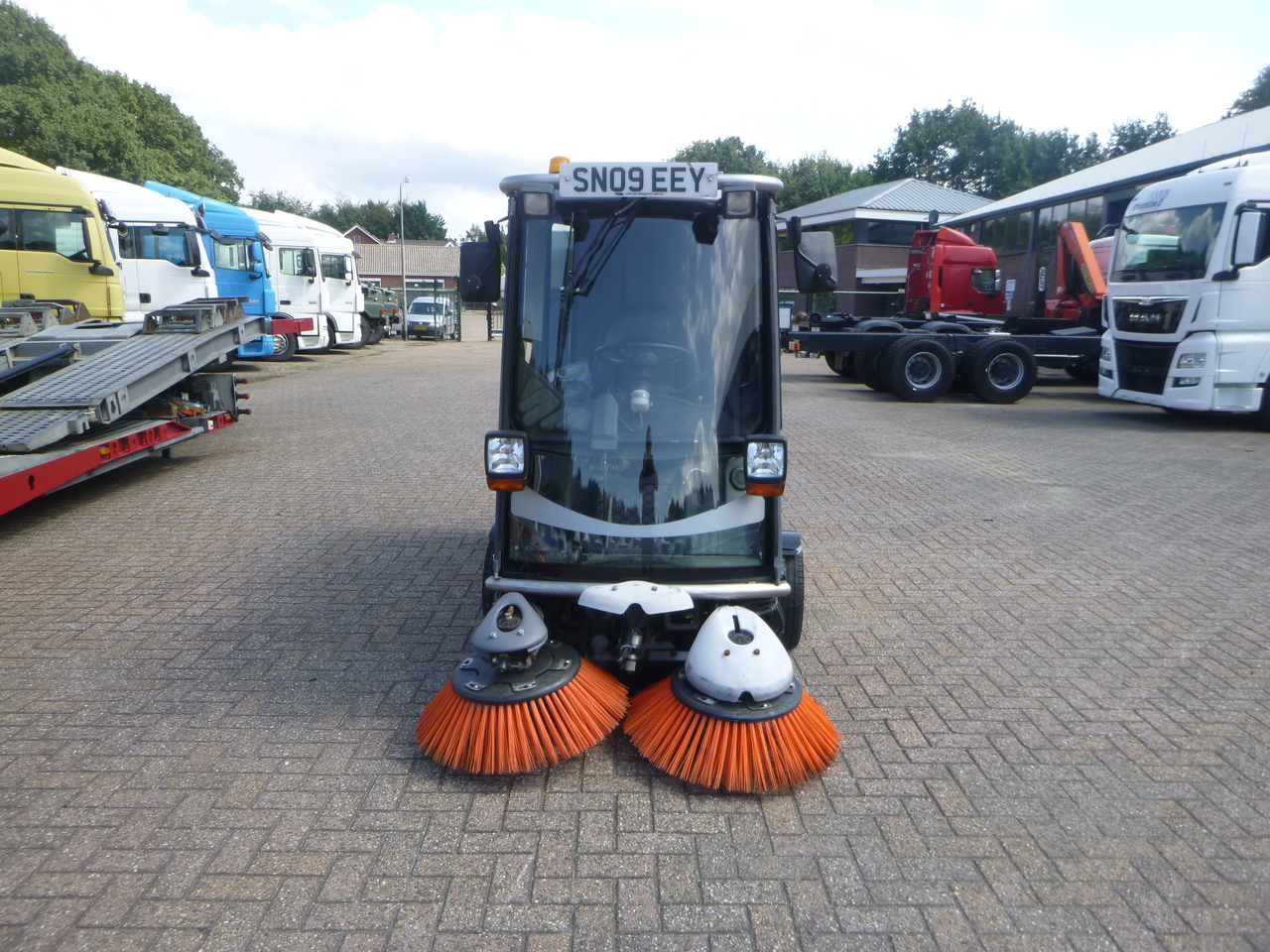 Road sweeper Applied Sweeper Green machine 636: picture 9