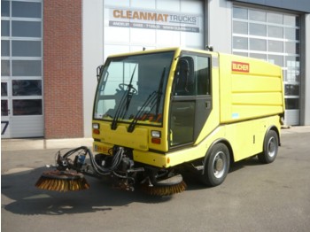 Road sweeper Bucher-Guyer 5000 80 km/h with 3-rd brush: picture 1