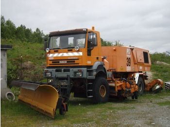 Utility/ Special vehicle IVECO BUCHER SHØRLING P 17C / RUNWAY BLOWER / PLOW: picture 1