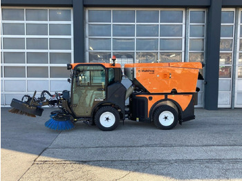 New Road sweeper Multihog CV350: picture 4