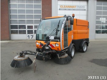Bucher CityCat CC2020 with 3-rd brush - Road sweeper