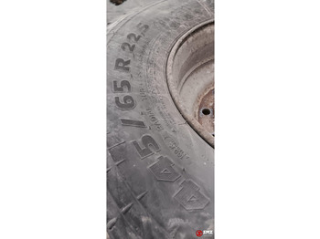 Michelin Occ vrachtwagenband Michelin 445/65R22.5 - Tire: picture 3