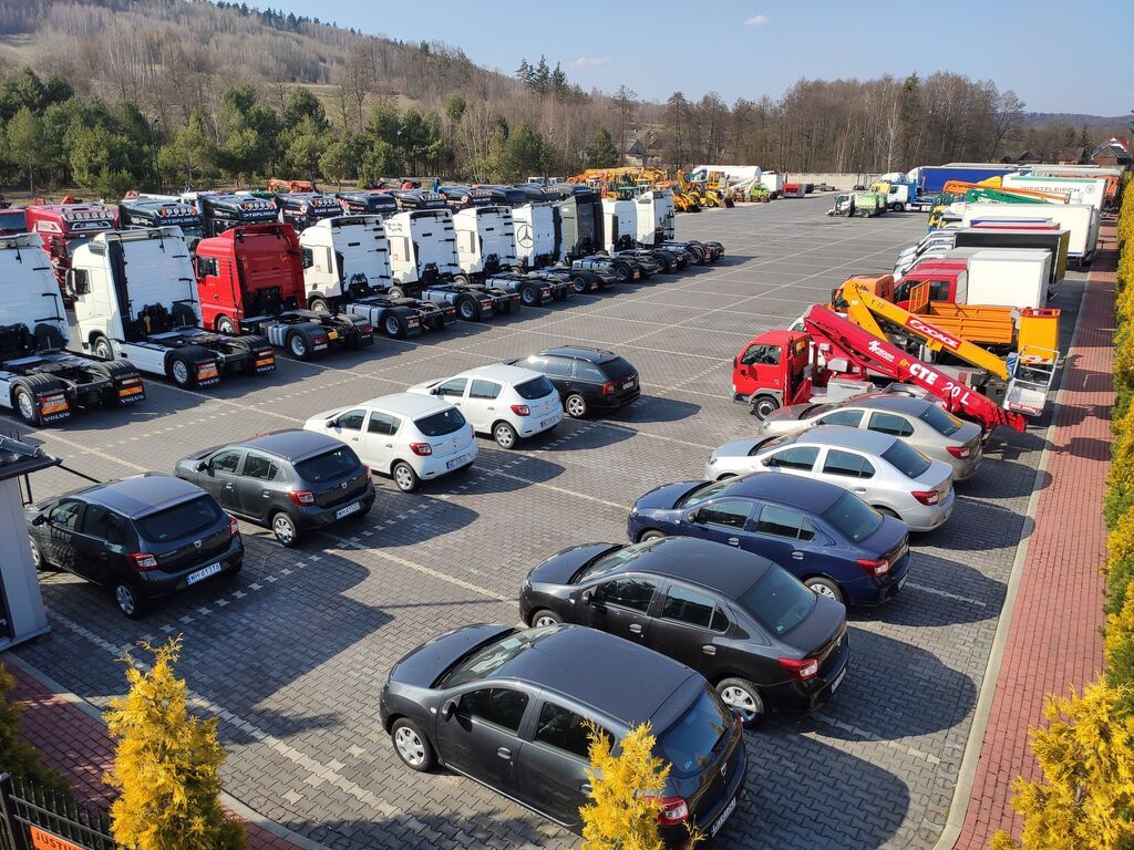 DUETDUDA - Trucks - gearbox: automatic undefined: picture 16