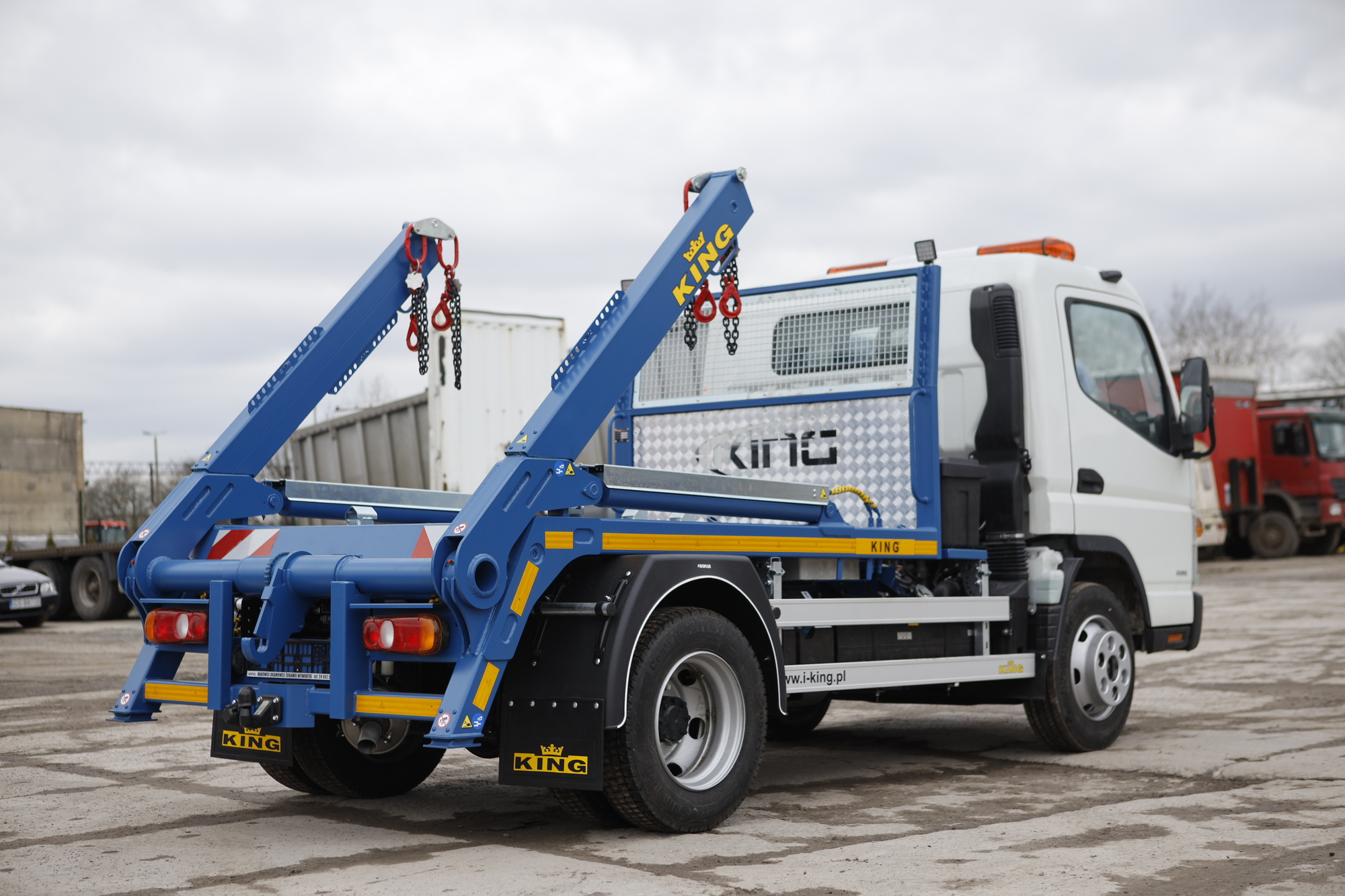 KING Vehicle Body Builder - Utility/ Special vehicles - new, diesel undefined: picture 4