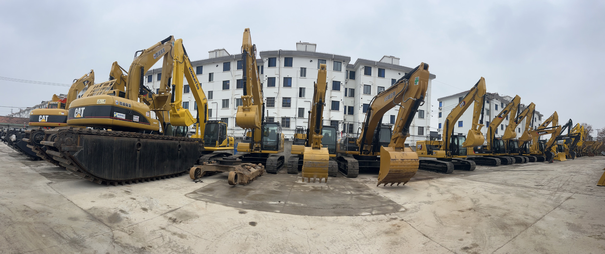 Sunight Development Company Limited - Construction machinery HYUNDAI undefined: picture 17