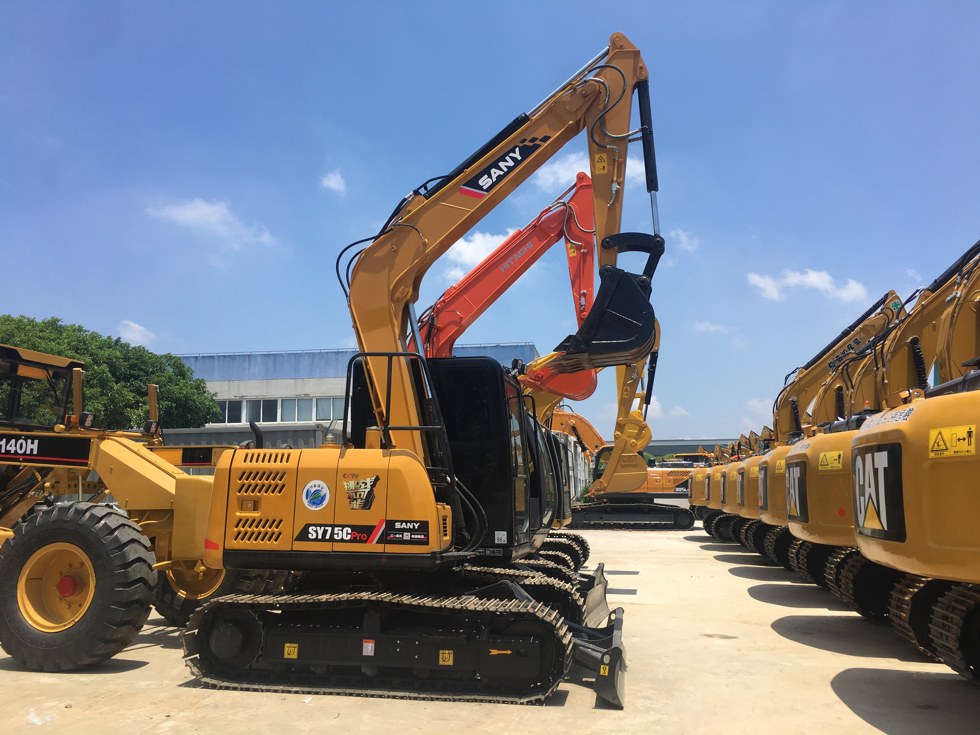 Sunight Development Company Limited - Construction machinery HYUNDAI undefined: picture 9