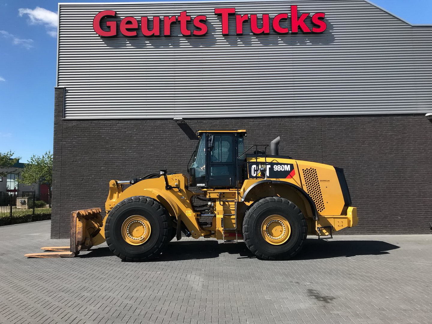 Geurts Trucks B.V. - Material handling equipment LINDE undefined: picture 26